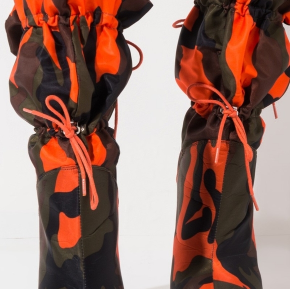 Orange camouflage boots - Picture 3 of 5